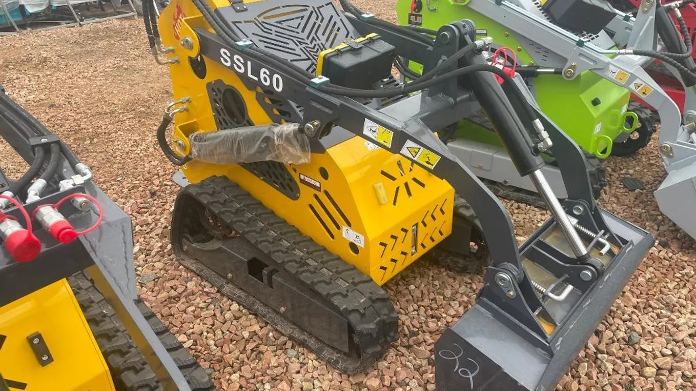 SSL60 Skidsteer Loader - Yellow