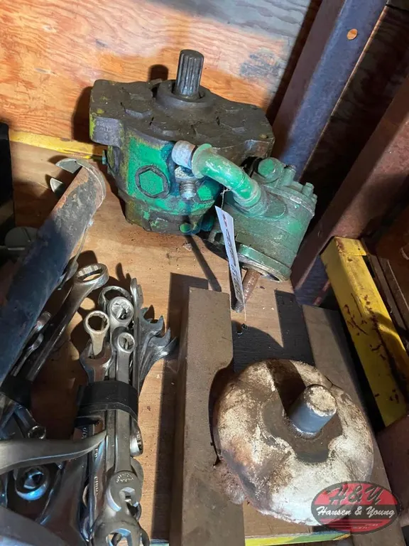 John Deere Hydraulic Pump and Hydraulic Motor