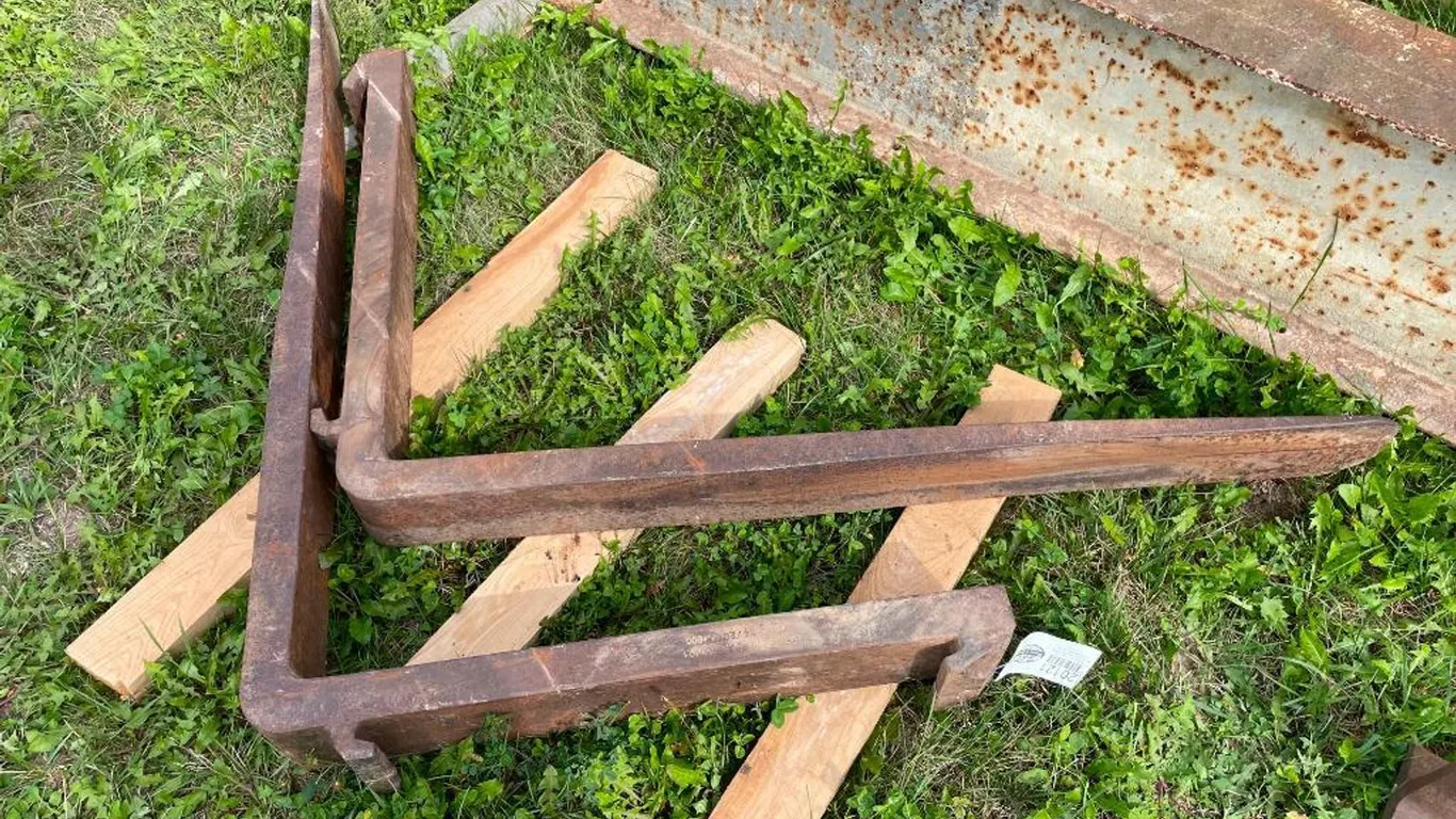 Pair of 48" Pallet Forks