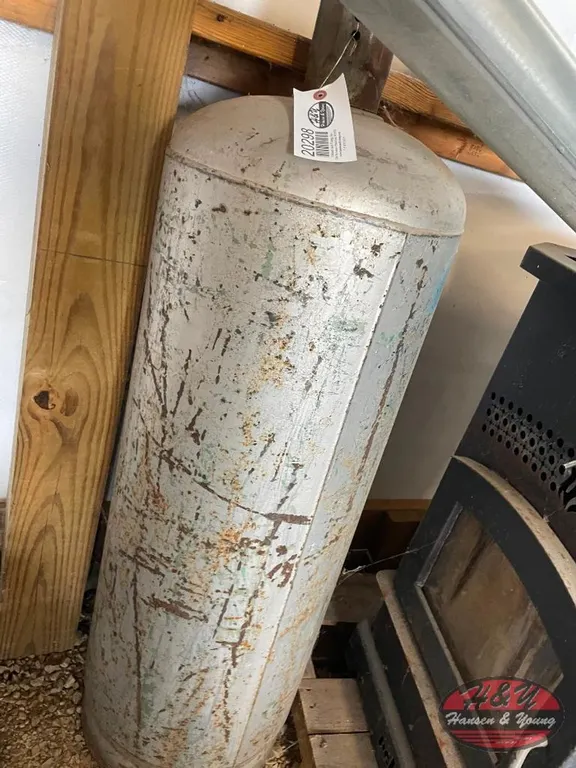 100lb LP Tank