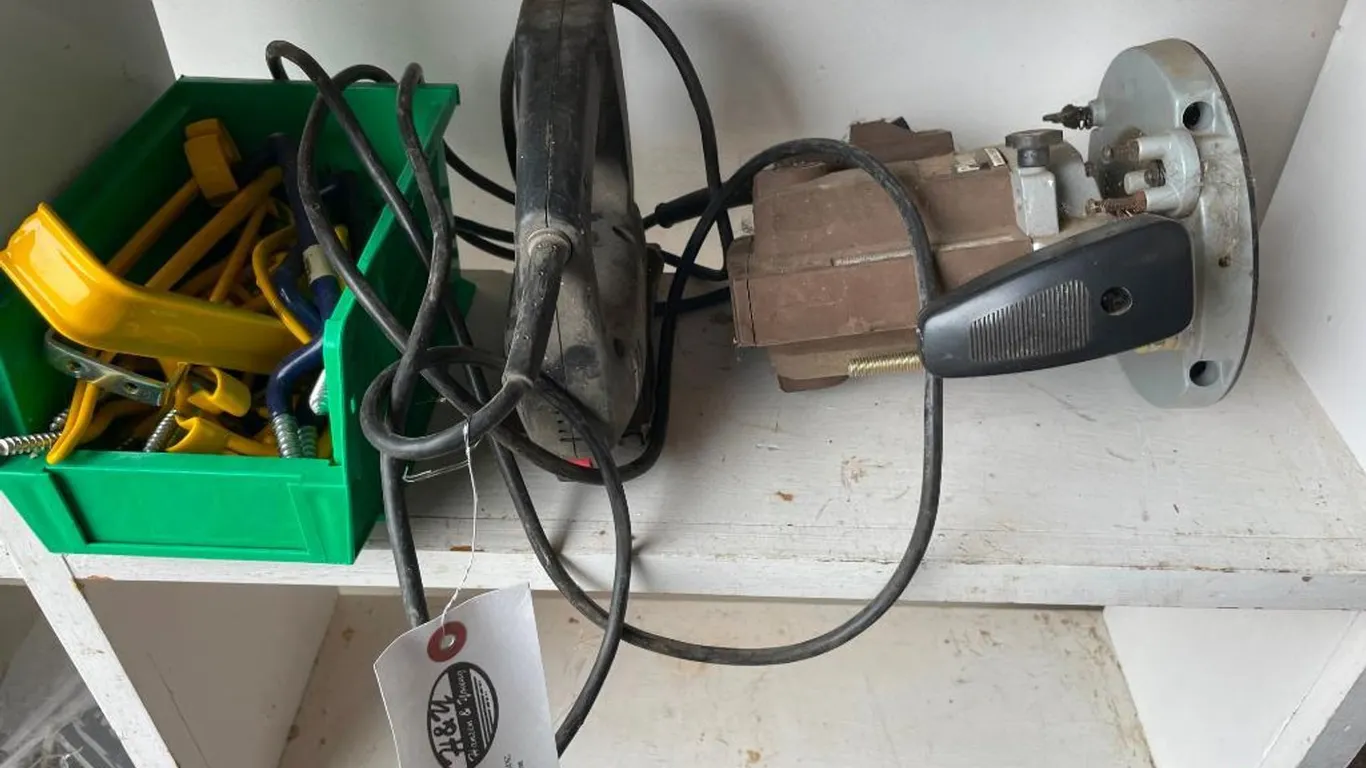 Router, Jig Saw and Shelf Brackets