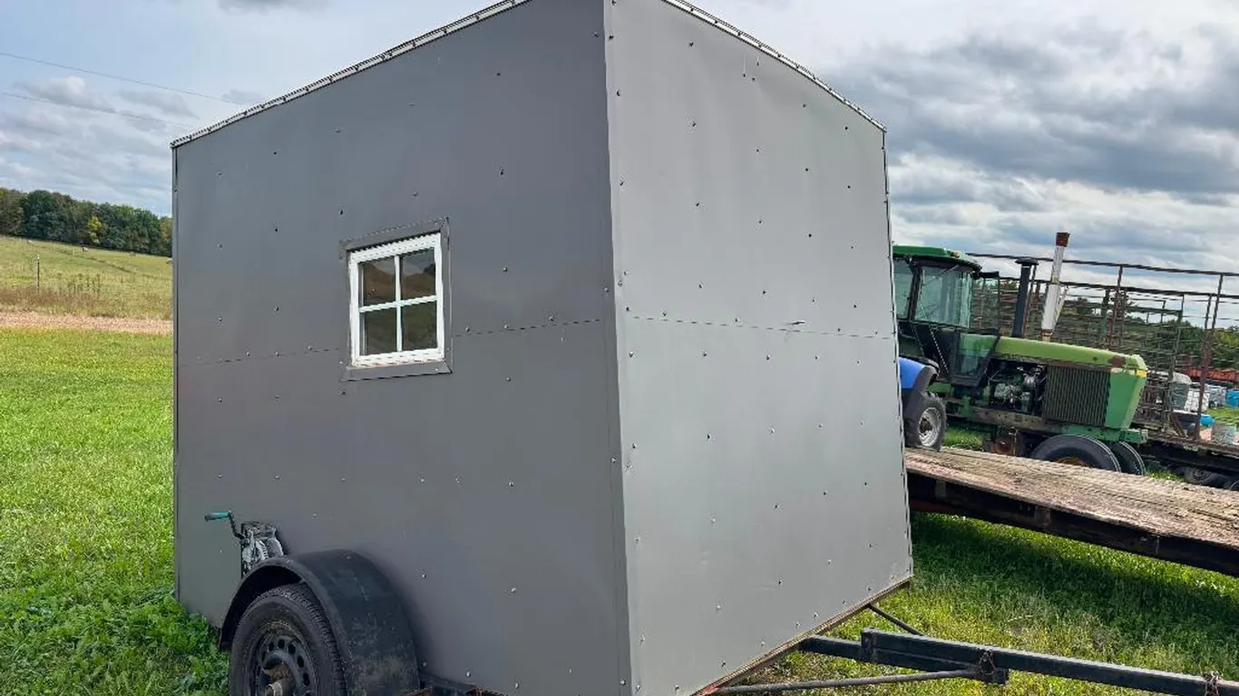 Drop Down Fish House