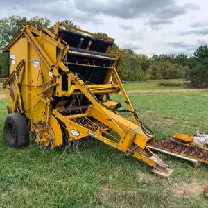 Vermeer 605-E Round Baler