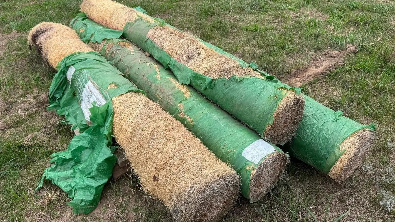 4 Rolls of Erosion Matt