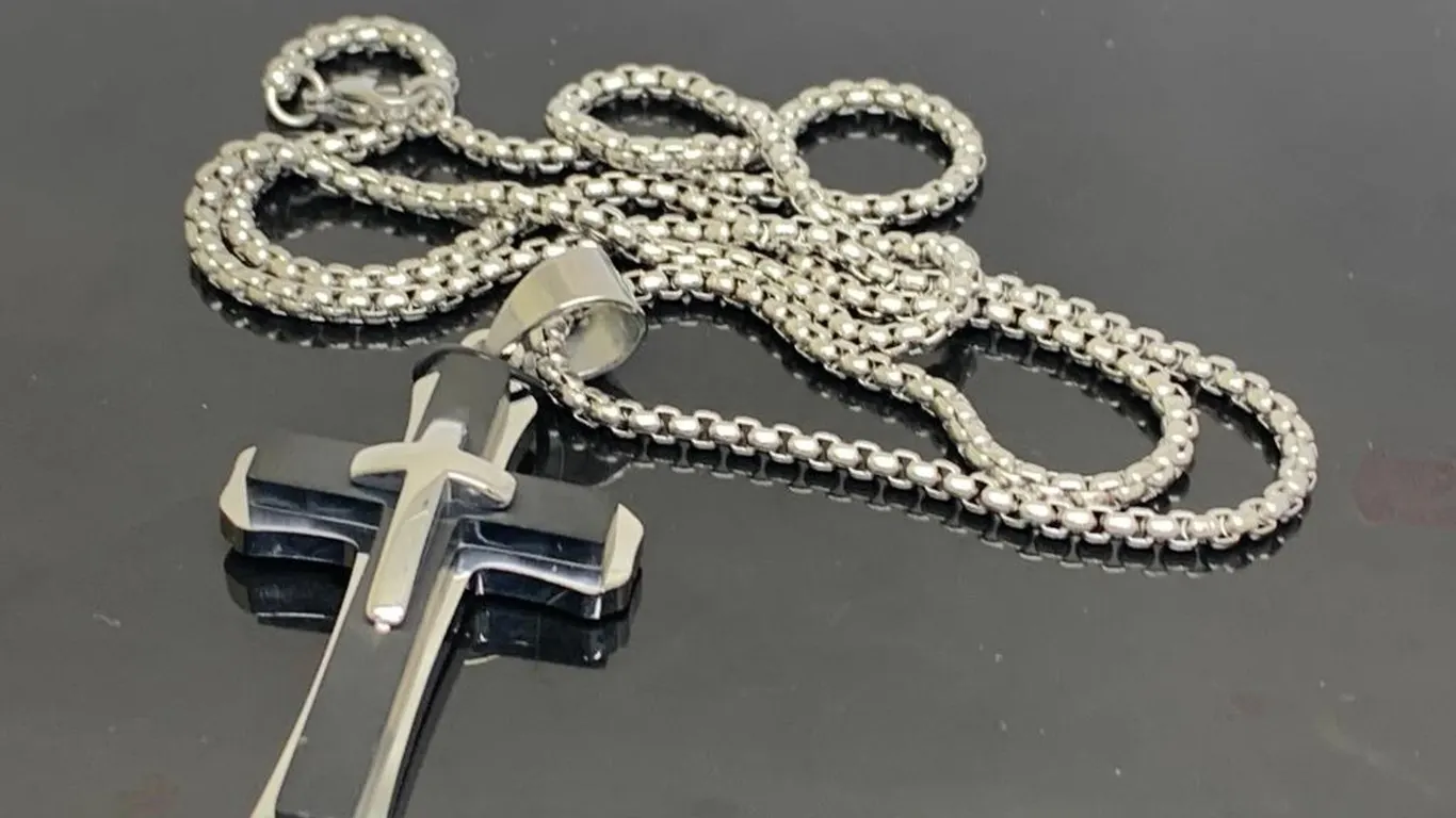 Silver Tone Cross Necklace