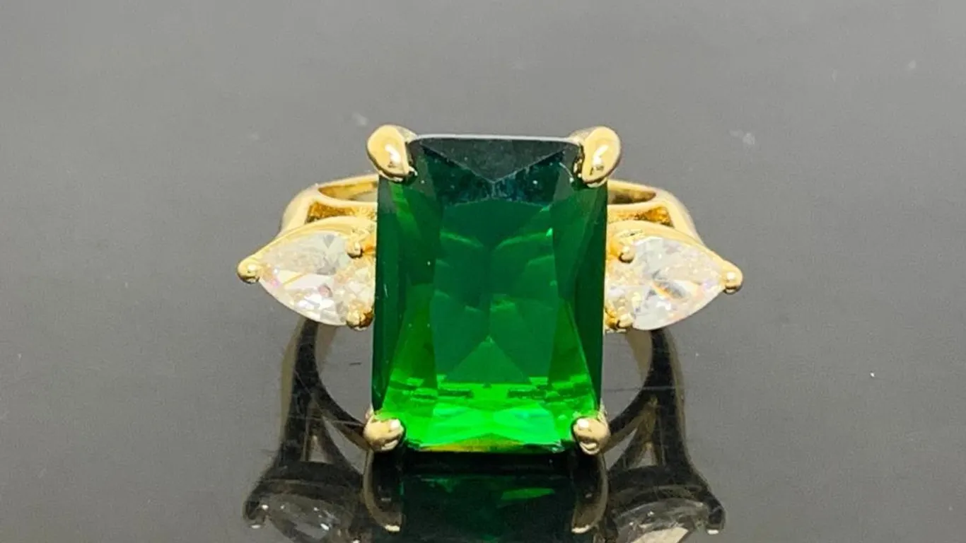 Gold Tone Ring With Green & Clear Stones