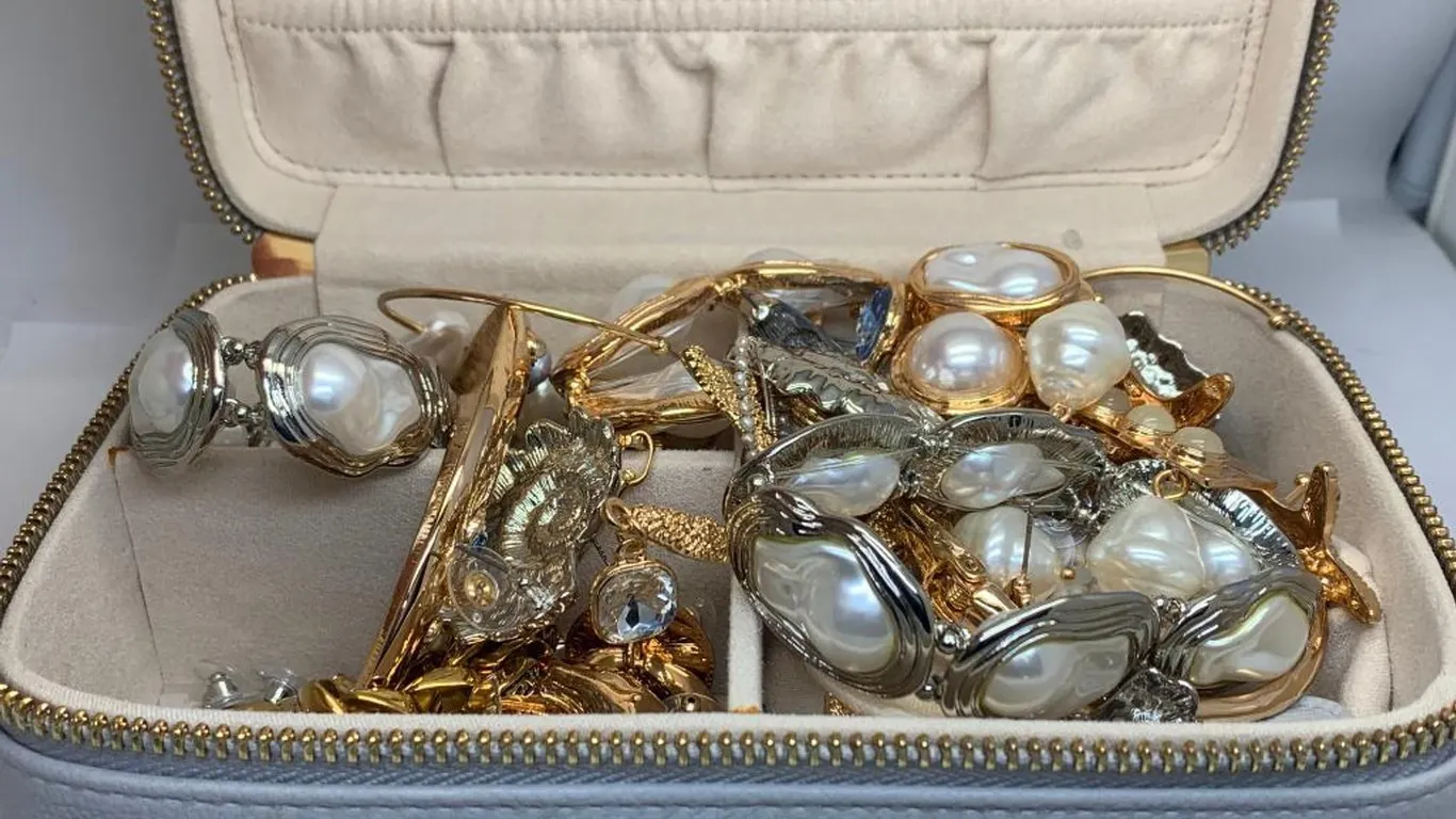 Lot of Jewelry