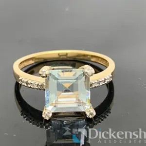14KT Yellow Gold Ring With Blue Gemstone