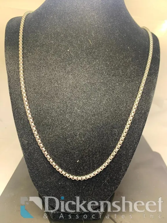 Silver Tone Necklace