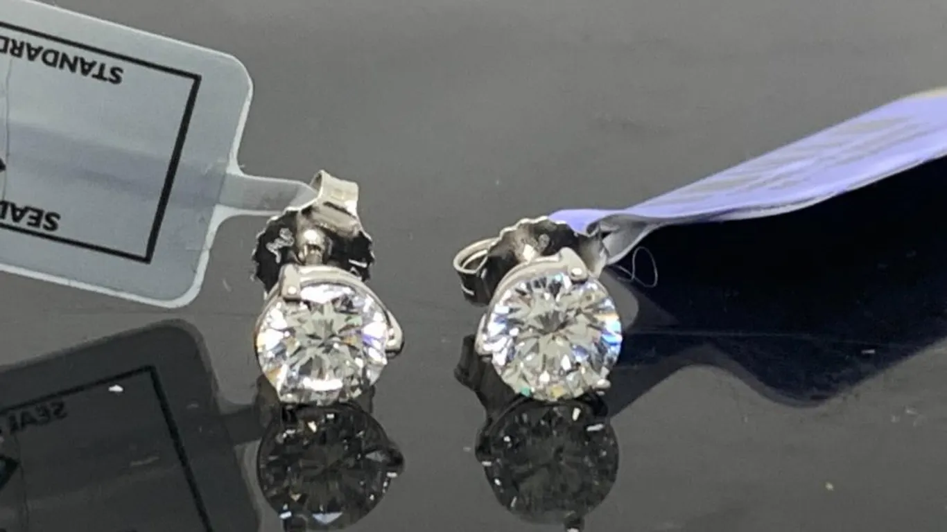 1.00CTW Lab Grown Diamond Earrings New
