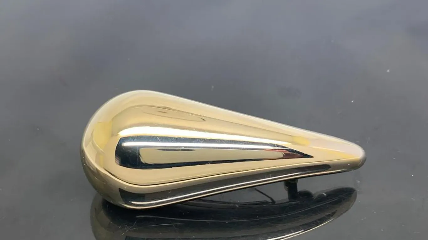 Bottega Veneta Drop Gold Tone Hair Clip
