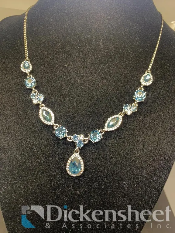 Silver Tone Necklace