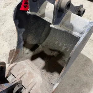 JCB Backhoe Bucket 24"