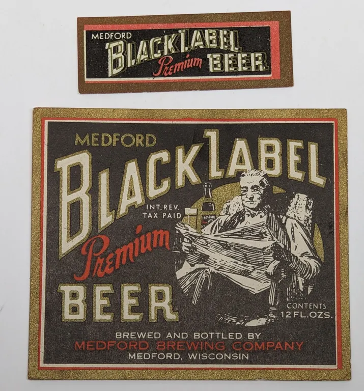 IRTP 12 OZ BOTTLE LABELS MEDFORD BLACK LABEL PREMIUM BEER WISCONSIN
