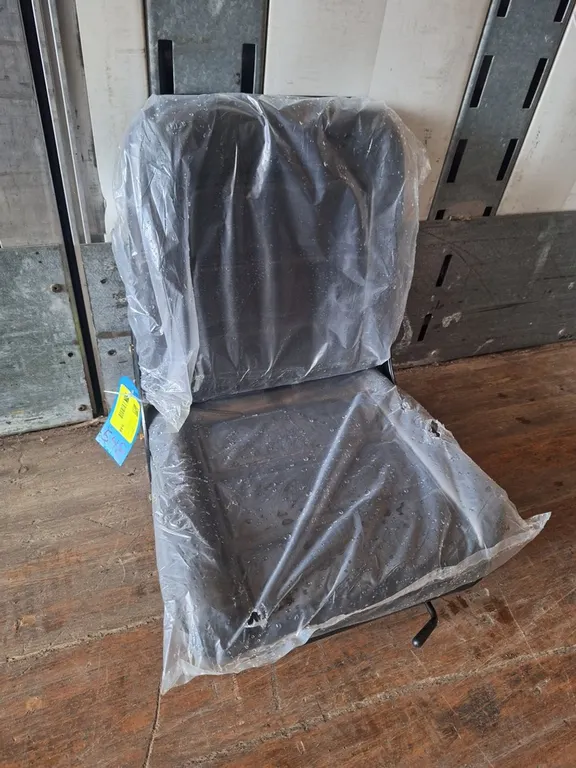 2026 ZJZ Safety Seat, Unused, for Excavators