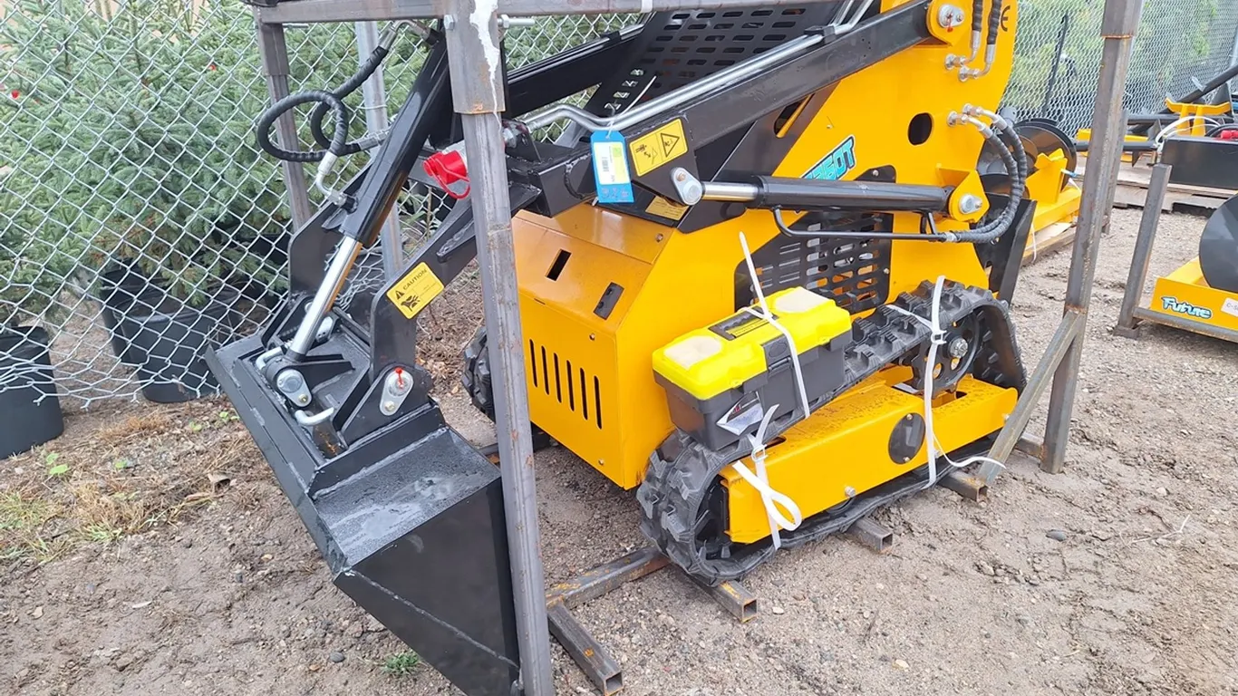 2026 Future Skid Steer Loader, Model FT360T, Unused, Serial 360TJ2607112, electric start Open Operator Station, 40 in Bucket