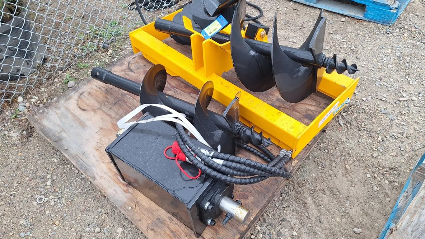 2026 Future Skid Steer Auger and Extra Rod, Unused, 8" Auger with 12" and 16" Auger Rods