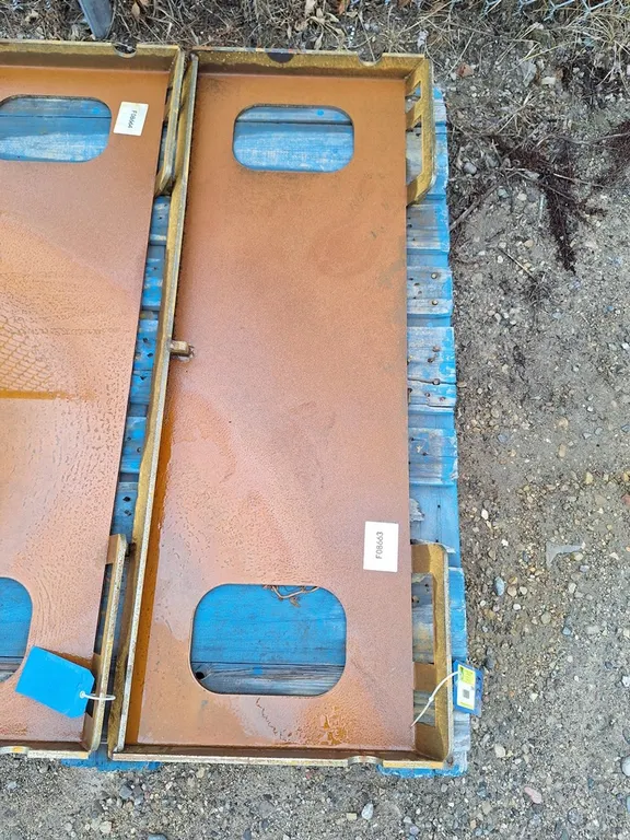 2026 Future Dingo Skid Steer Mounting Plate, Unused