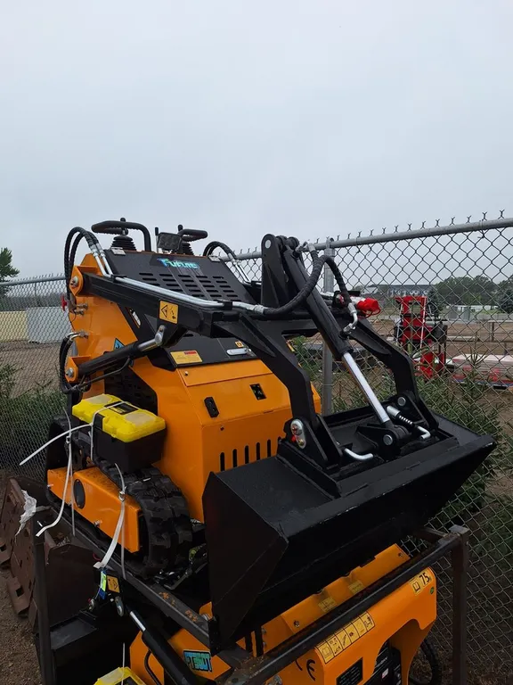 2026 Future Skid Steer Loader, Model FT360T, Unused, Serial 360TJ2607113, electric start Open Operator Station, 40 in Bucket
