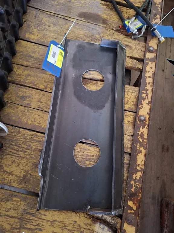 2026 Future Mounting Plate, Model FT-S10, Unused, Standard SAE J2513 Measurement :1150*440*70mm