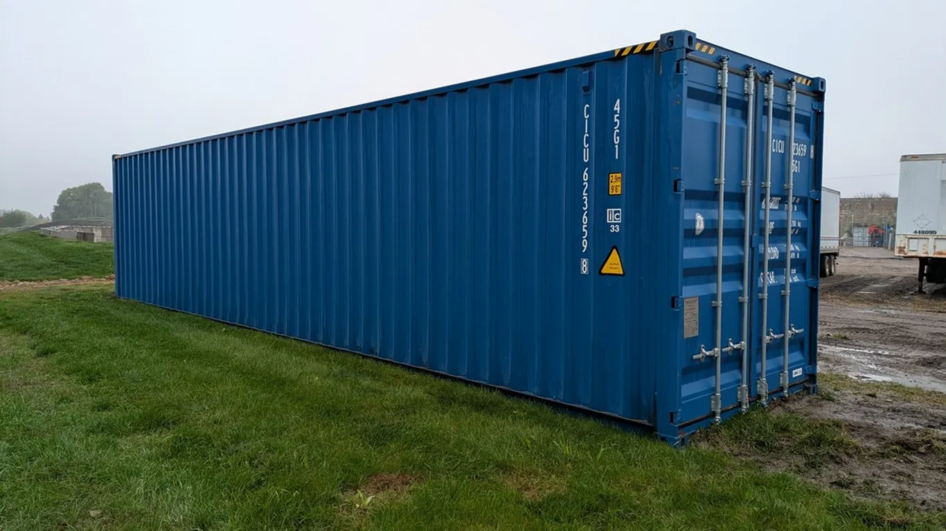 40' High Cube Shipping Container (CICU 6236598)