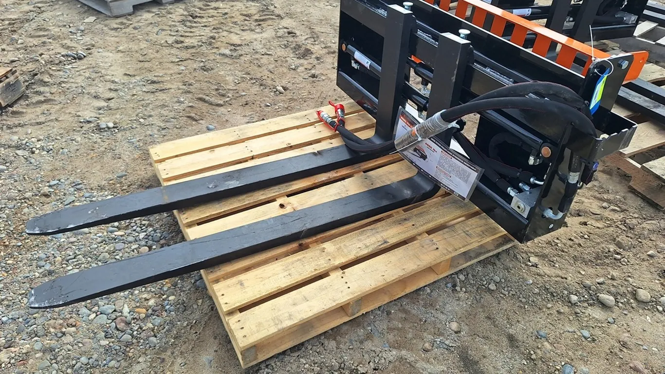 2026 Wolverine Adjustable Hydraulic Pallet Fork, Model PFA-11-3300G, Unused