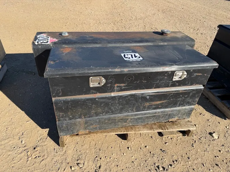 DEE ZEE Compo L Shape Fuel Tank w/ Tool Box