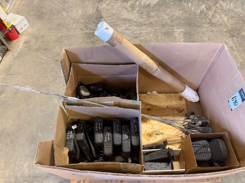 (13) Radios, Motorola, Vertex Standard w/ mics,