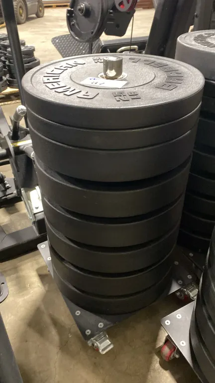 STACK OF 8 AMERICAN BARBELL ASSORTED RUBBER COATED FREE WEIGHTS ON MOBILE WEIGHT STAND