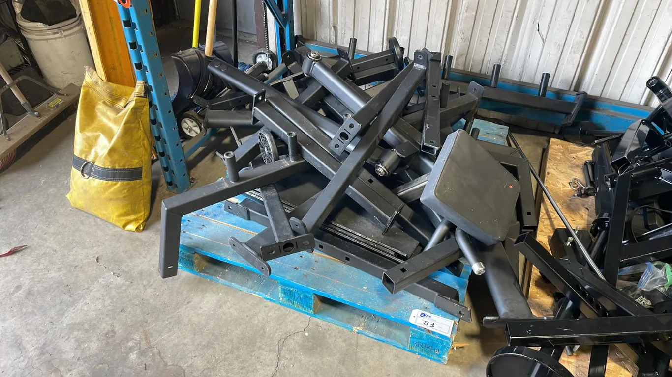 PALLET OF COMMERCIAL EXERCISE MACHINE STEEL FRAME PARTS