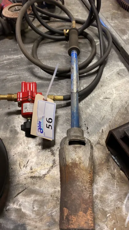 TIGER TORCH WITH REGULATOR