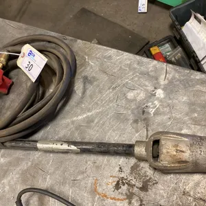 TIGER TORCH WITH REGULATOR. NO TANK