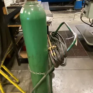 ACETYLENE OXYGEN TORCH SET. CUTTING TORCH, BRAISING TIPS, CART. TANKS NOT INCLUDED