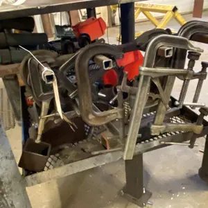 GROUP OF C-CLAMPS. APPROX 10 PIECES.