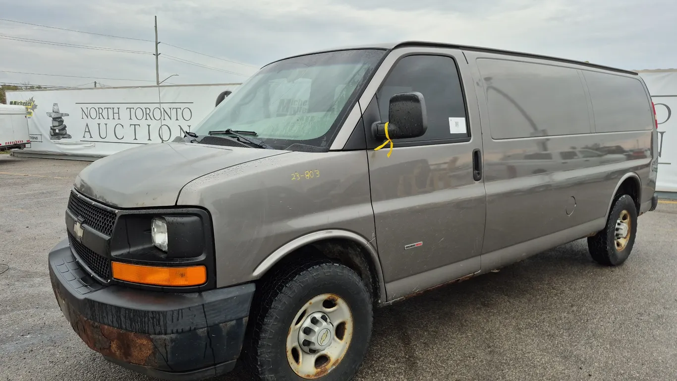 2009 Chevrolet Express Cargo Van