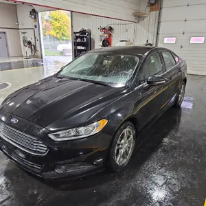 2014  Ford  Fusion  SE