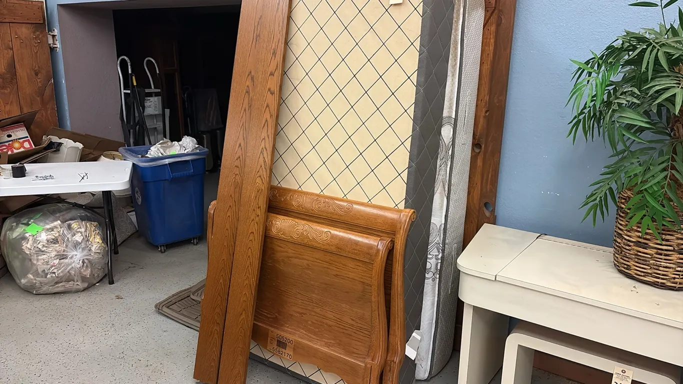 Twin Bed Set
