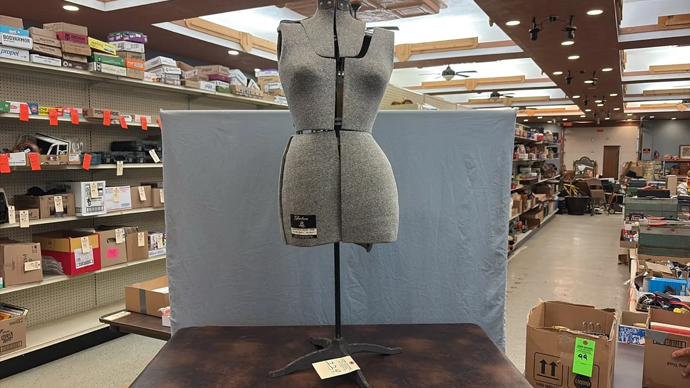 Adjustable Dress Form