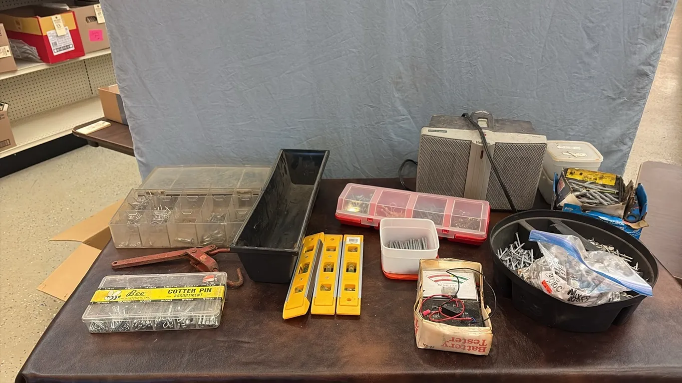 Levels, Hardware, Battery Tester & Misc