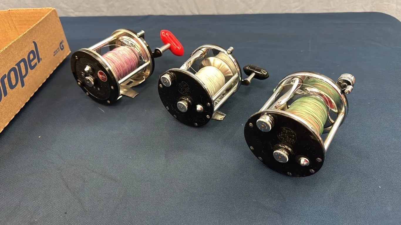 Fishing reels