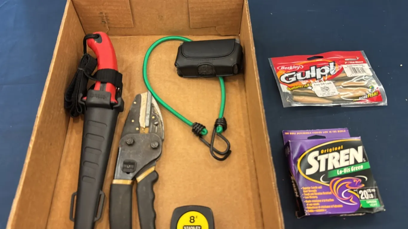 Fidhing supplies, tools