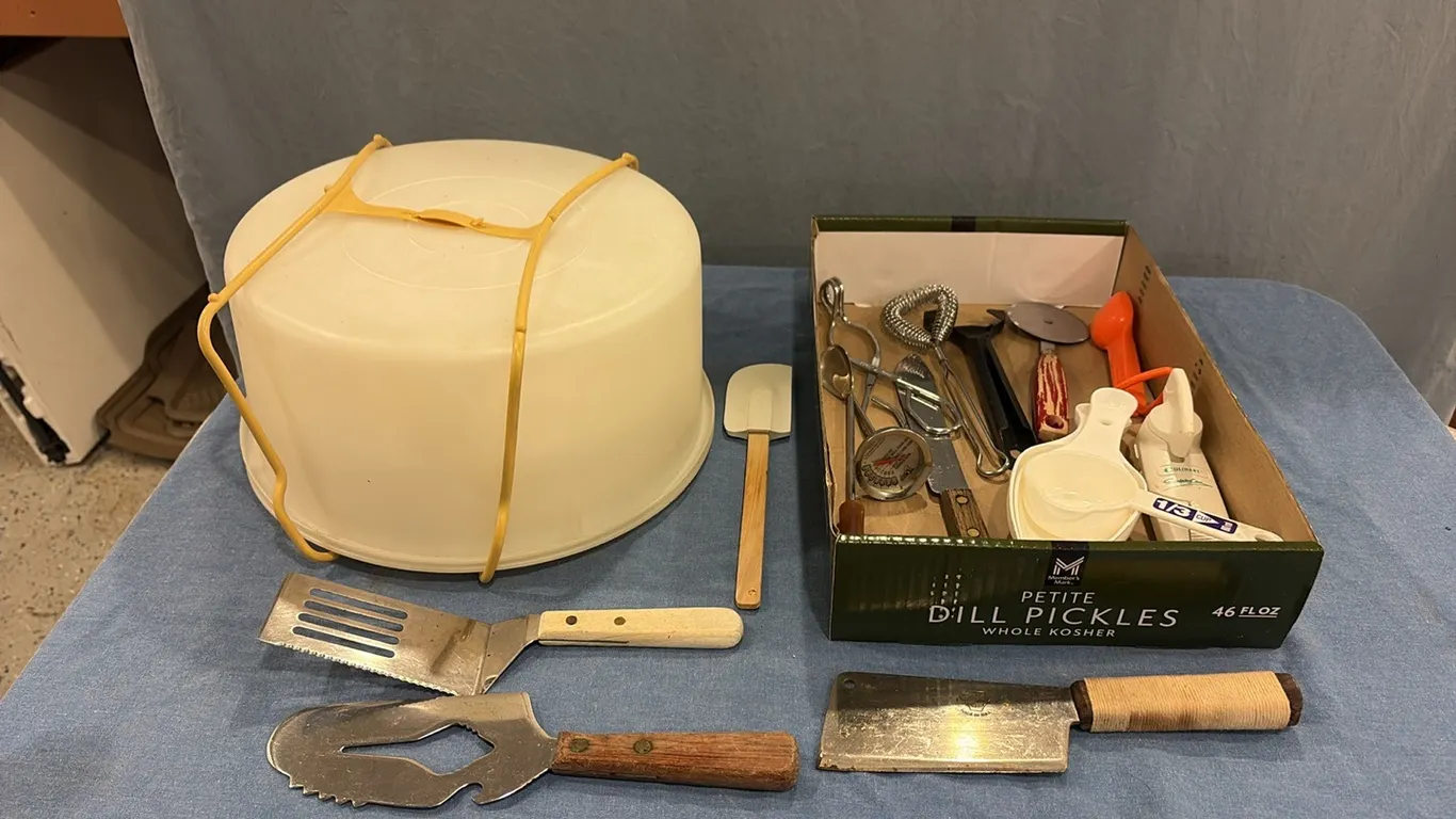 Cake Container & Kitchen Utensils
