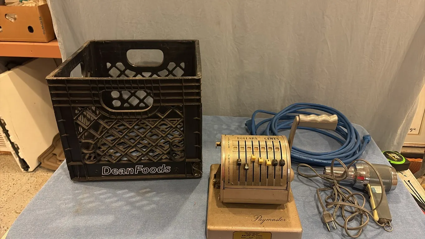 Crate w/ Paymaster, Hair Dryer & Extension Cord