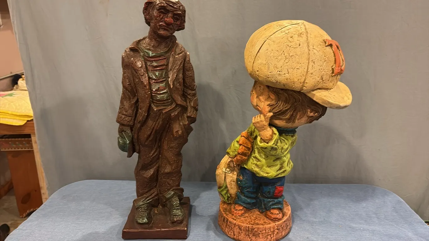 Clown & Kid Statues