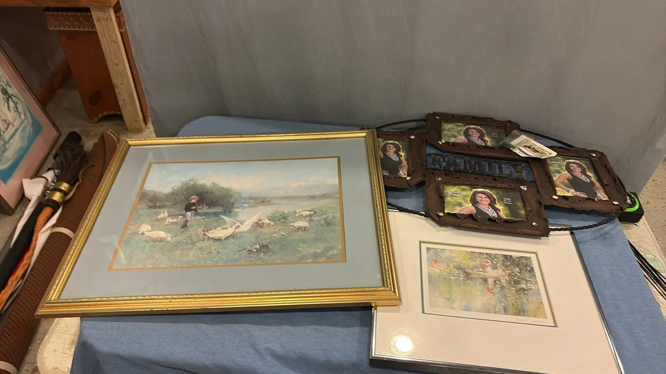 Family Picture Frame & Nature Pictures