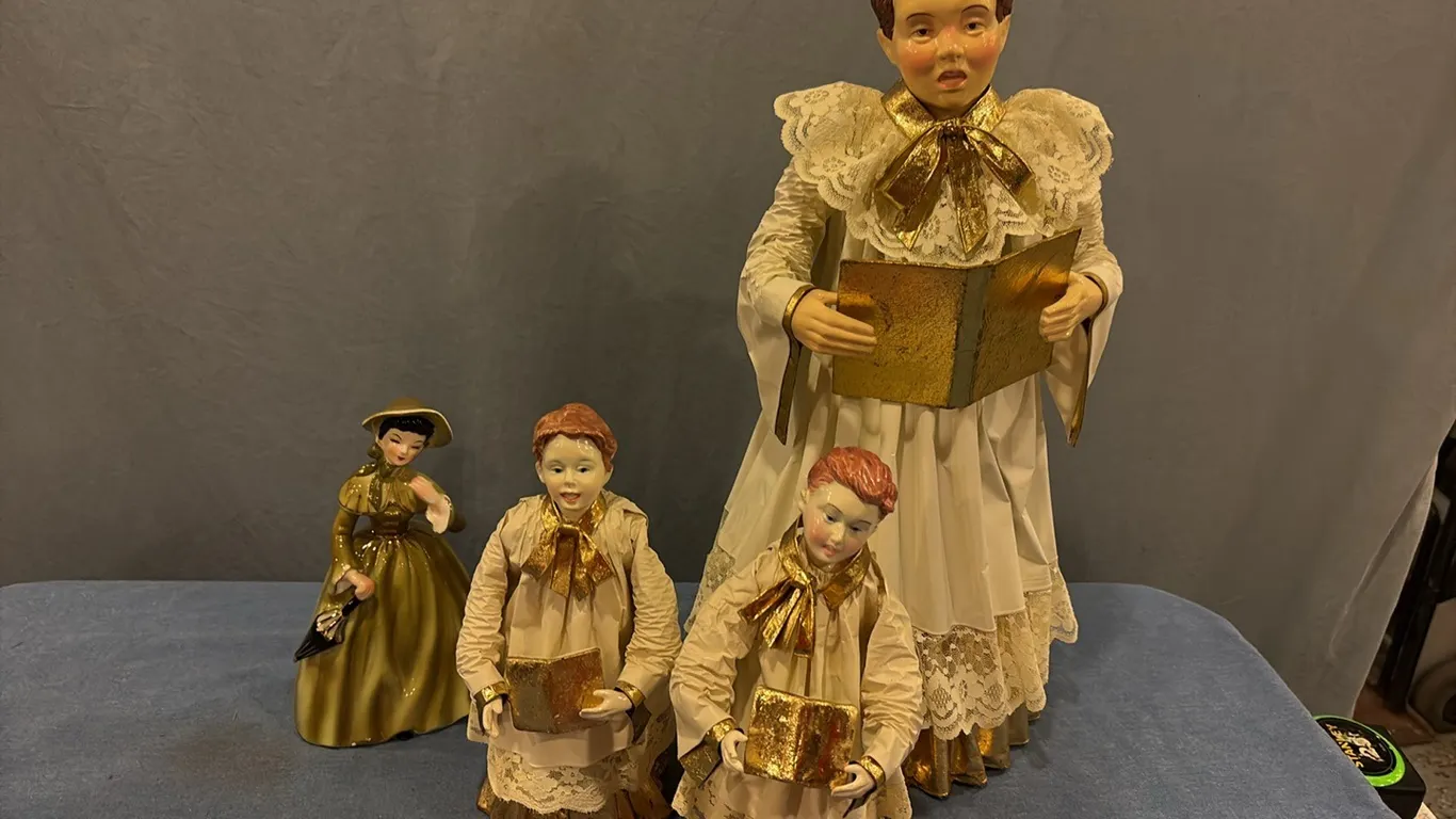 4- Figurines