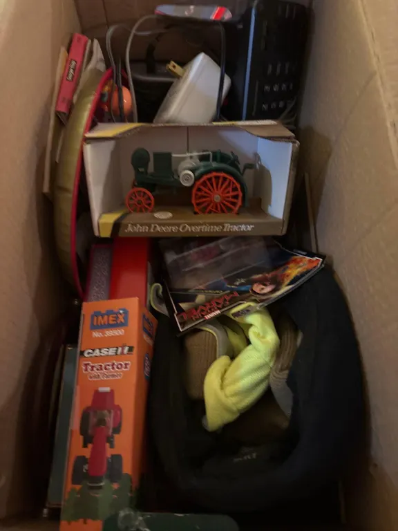 Xmas Cards, Radio, Toys, Ect