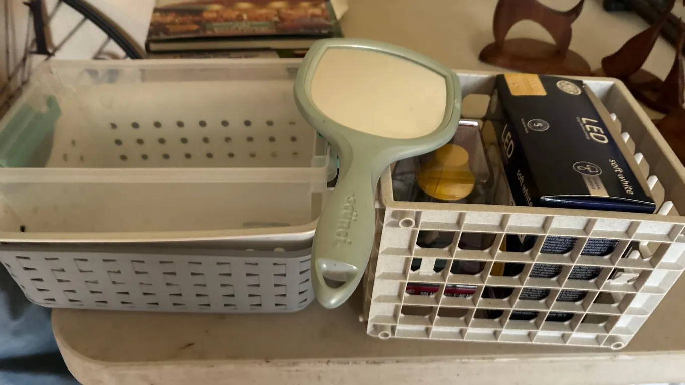 Light Bulbs, Baskets