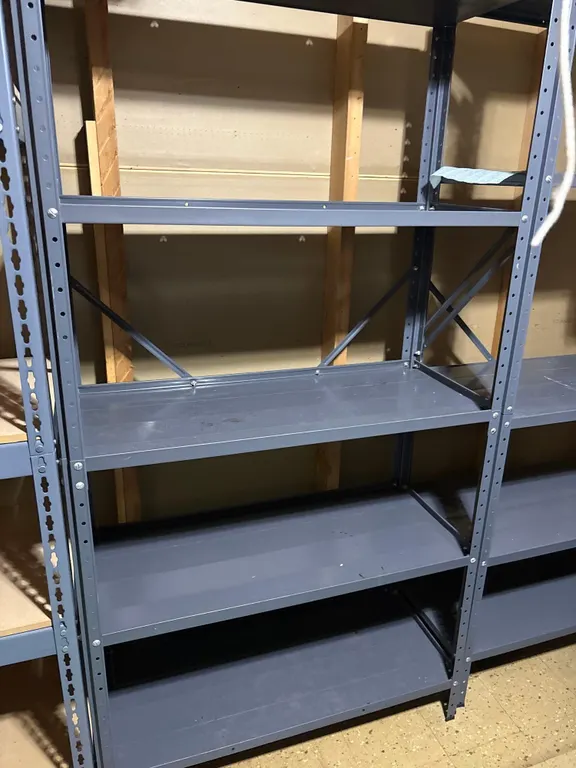 Metal Shelt