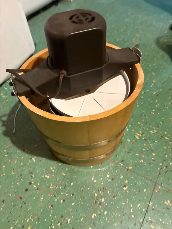 Ice Cream Maker, Crock Pot,Bamboo Knife Holder
